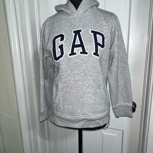 GAP Heather Gray Hoodie with Navy Logo boys size large 10‎